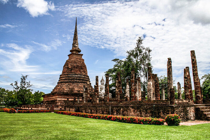 Where to go in Thailand in December? Sukhothai is a best places to visit