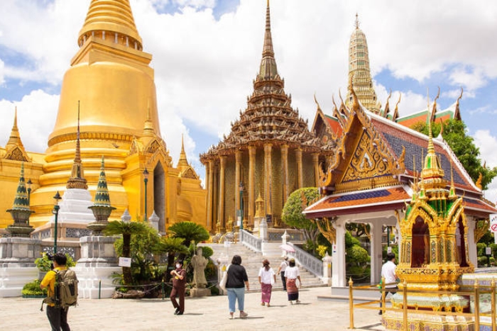 From temples to jungles in 15 days trip in Thailand Laos