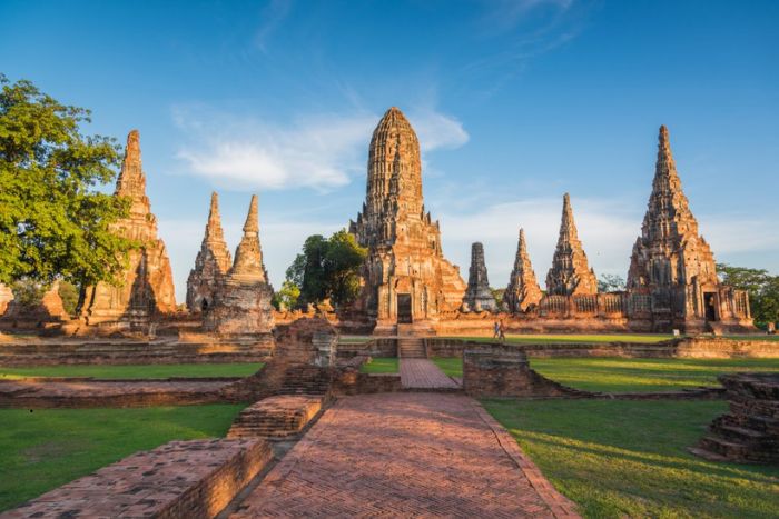 Explore Ayutthaya during your 2 weeks in Thailand