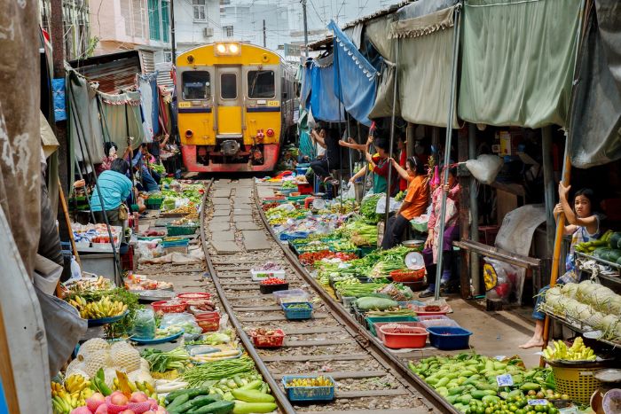 Mae Klong Railway Market - A must-see in Thailand itinarery 5 days