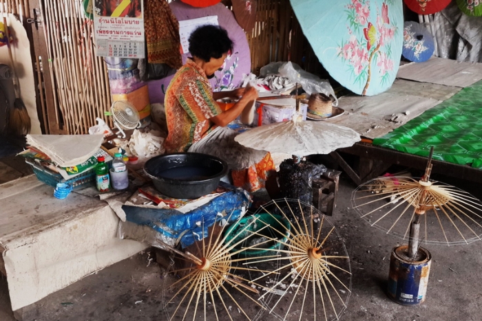 San Kamphaeng artisan village