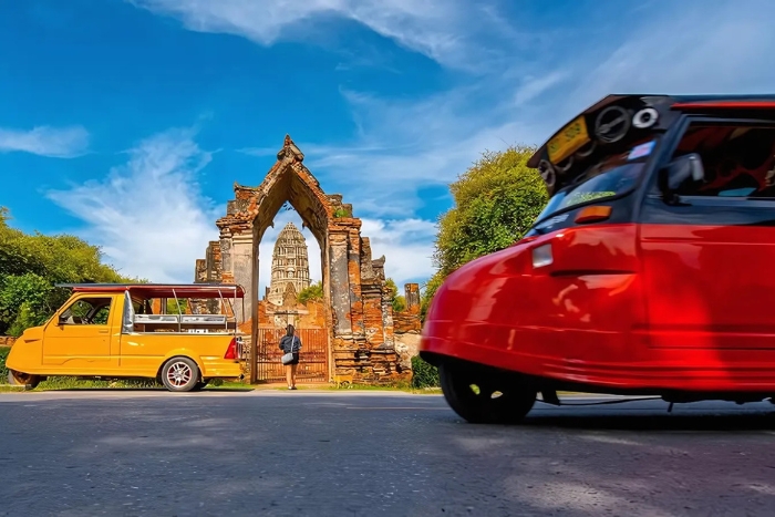 Explore Ayutthaya Thailand by tuk-tuk