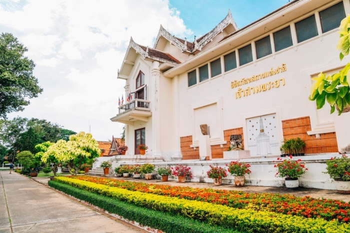 Visit the Chao Sam Phraya Museum