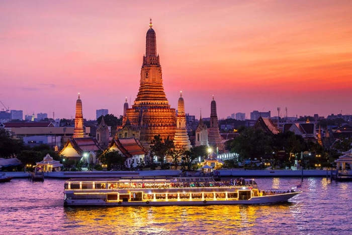 An excursion on the Chao Phraya river