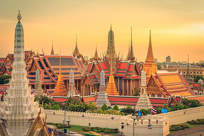 Temple of the Emerald Buddha (Wat Phra Kaew)