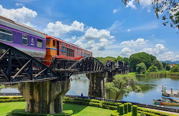 A boat ride on the River Kwai