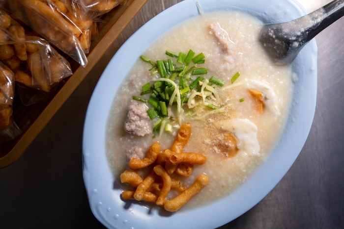 Jok Sam Yan – For Thai Breakfast Lovers