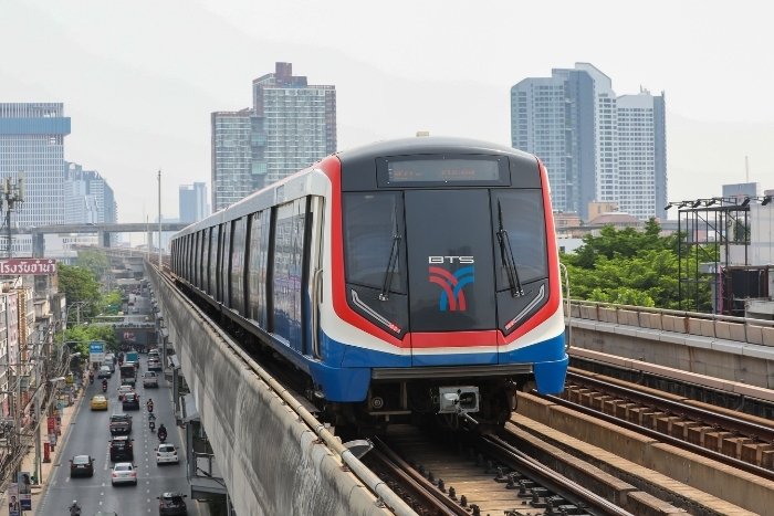 Why use the metro in Bangkok during your trip ?