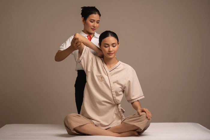Health Land Spa & Massage Asoke, Thai massages in bangkok