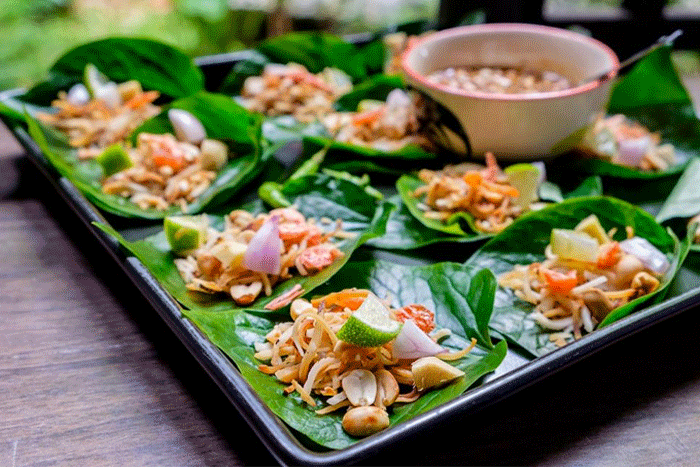 Don’t miss the chance to try local specialties in Chiang Mai