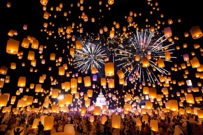  Loy Krathong festival in Chiang Mai