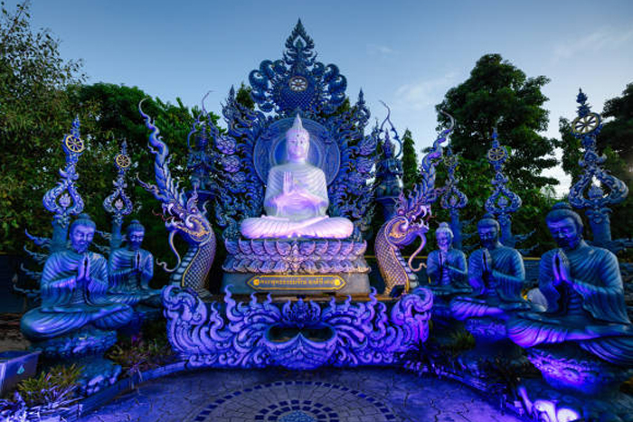 All travel guide for your visit to Wat Rong Suea Ten- Blue Temple in Thailand