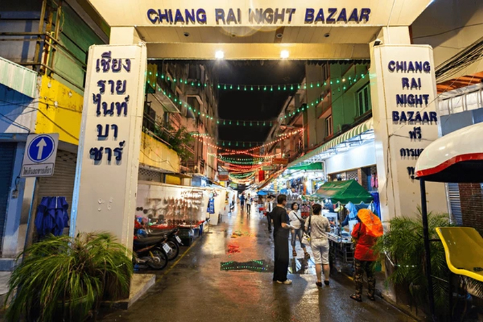 Chiang Rai Night Bazaar, must-see attraction in Chiang Rai