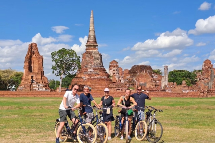 Ayutthaya bike tour from Bangkok
