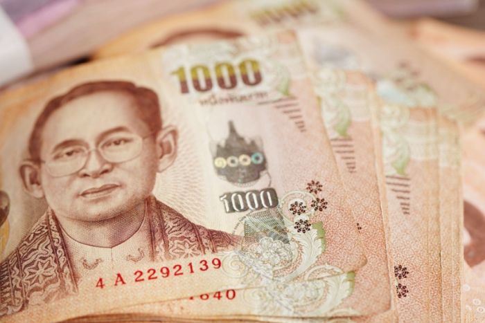 Converting your euros to baht: a flexible solution for traveling