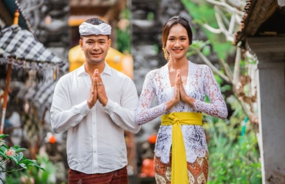 How To Say Hello In Thai ?