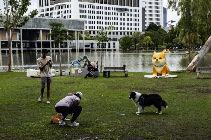 Wachirabenchathat Park in a Thailand dog friendly itinerary