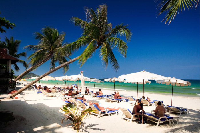 What to do in Koh Samui in 1 week? Relax by Chaweng beach!