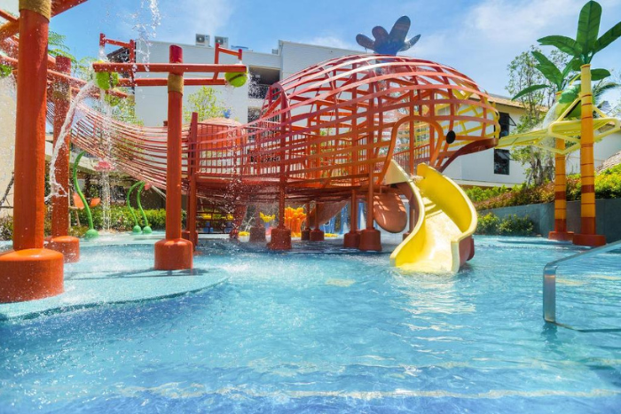 Holiday Inn Resort Samui Bophut Beach, a hotel in Koh Samui known for its many child-friendly facilities