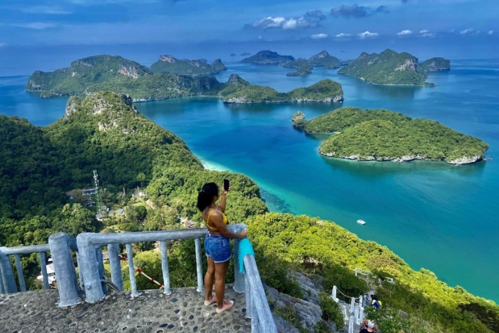 Boat excursion to Mu Ko Ang Thong National Marine Park from Koh Samui