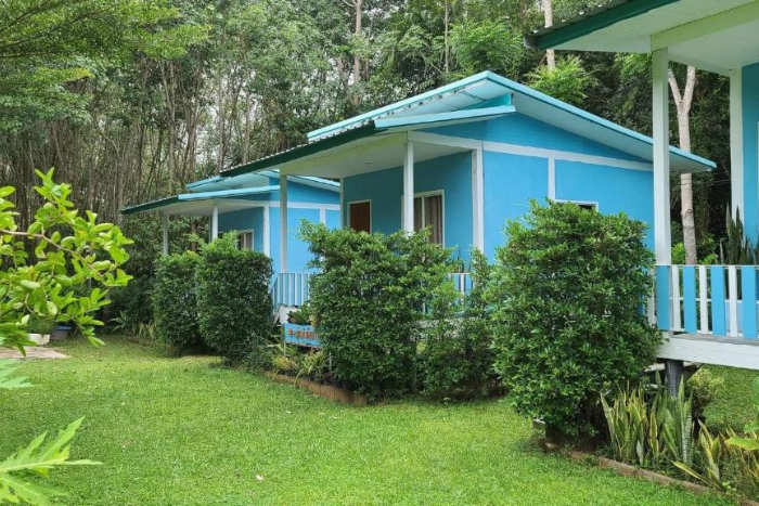 If you love the blue colour, Baan Seefa Homestay Kohyaoyai is one of the best homestays in Koh Yao Yai for you