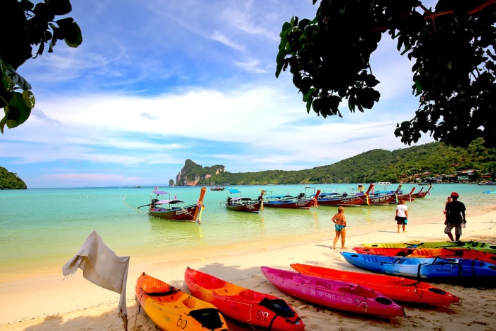 Loh Dalum Beach, Koh Phi Phi