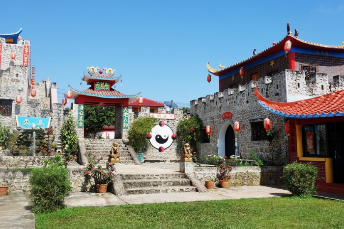 Santichon village, steeped in Yunnanese culture