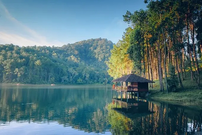 Pang Ung - The Charm of an Alpine Lake