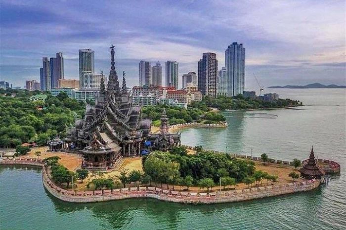 1-day Pattaya itinerary: What to do and see?