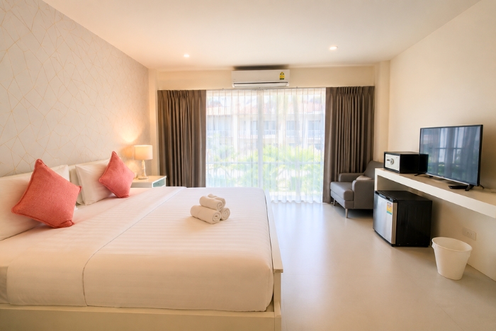 Discover the comfort of the rooms at Shunli Hotel
