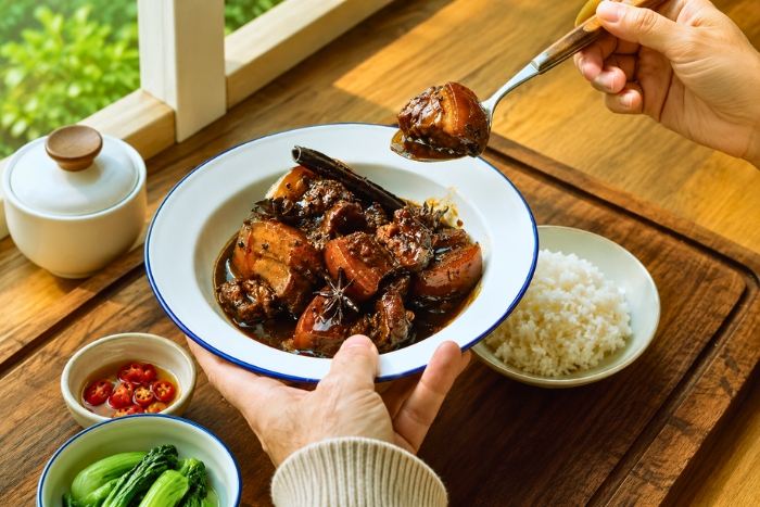 Moo Hong, a must-try specialty of Phuket cuisine
