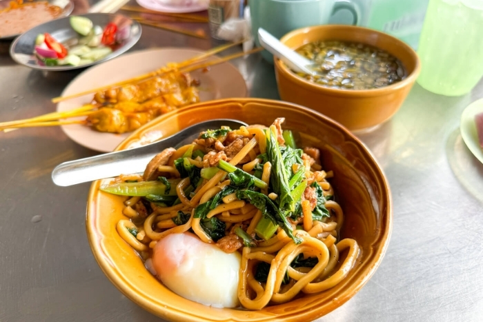 Mee Hokkien