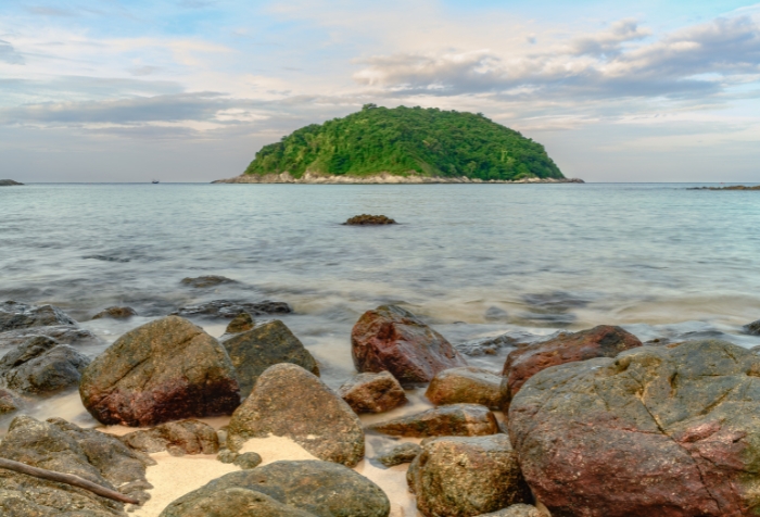 Ya Nui Beach, beautiful beach in Phuket