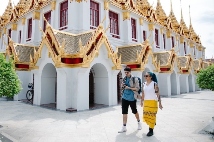 Pay attention to your clothing when visiting cultural sites in Phuket