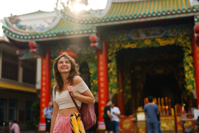 Where to sleep when traveling alone?