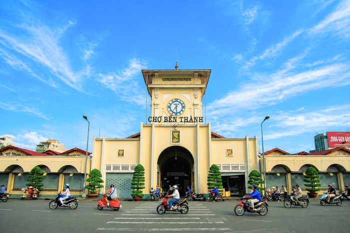 Strolling among the stalls of Ben Thanh Market in Saigon