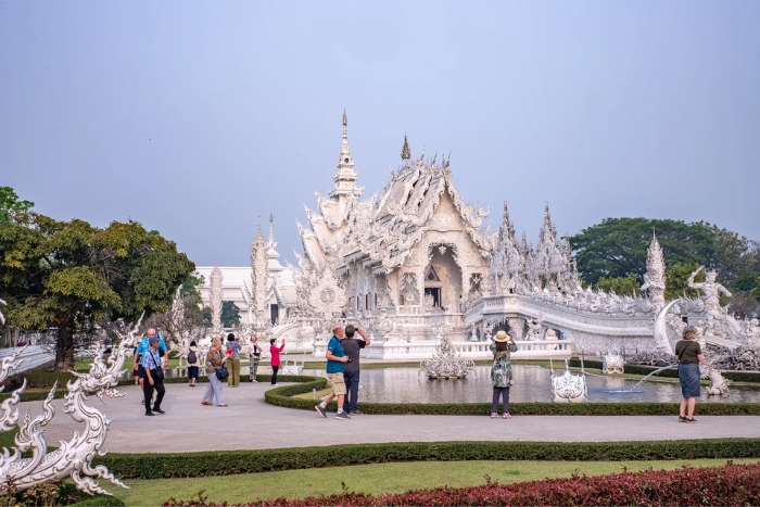 2 Week Itinerary In Thailand Laos - Reflection Of Mr Martin