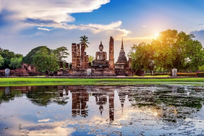 Sukhothai - solo woman travel Thailand itinerary