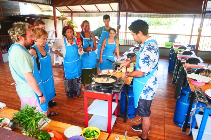 Learning to cook Thai dishes allows you to discover the country’s culture and cuisine