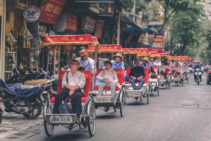 Discover Hanoi by Vietnamese cyclo