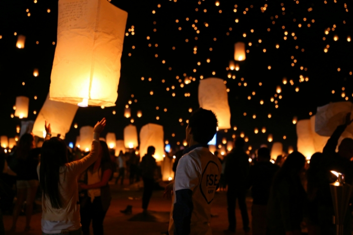 Yi Peng Lantern Festival - Chiang Mai in November