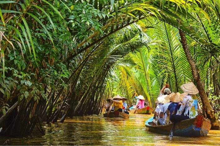Vietnam in April, two weeks in the central and southern is also well worth