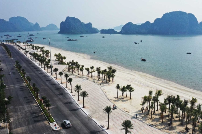 Bai Chay Beach (Ha Long) – A famous beach in northern Vietnam