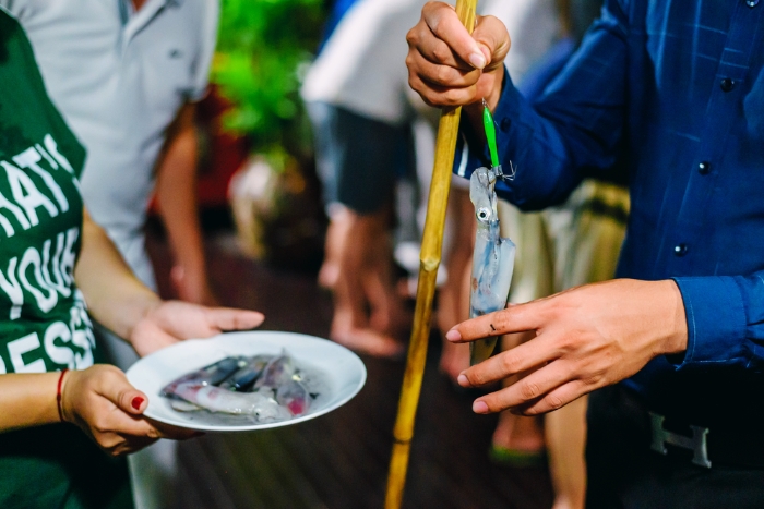 Squid fishing experience in Lan Ha Bay
