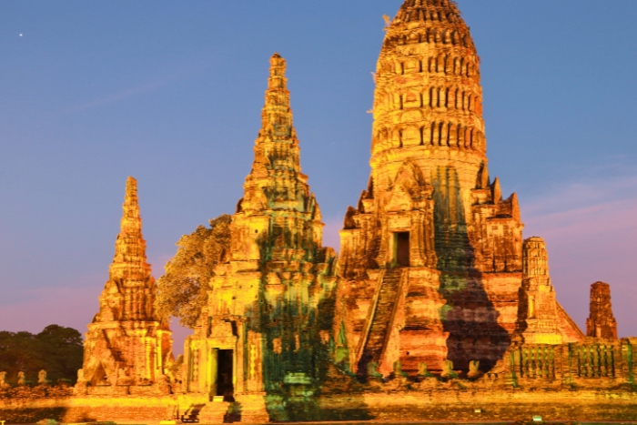 Ancient Khmer-style architecture at Wat Chaiwatthanaram