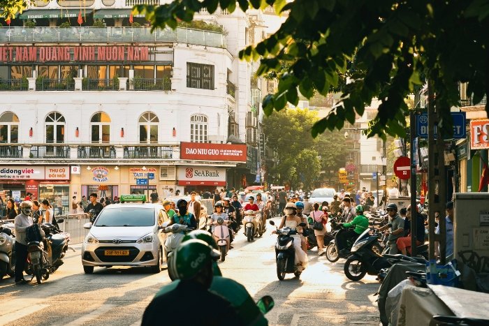 Choosing practical transport for travel to Vietnam in April