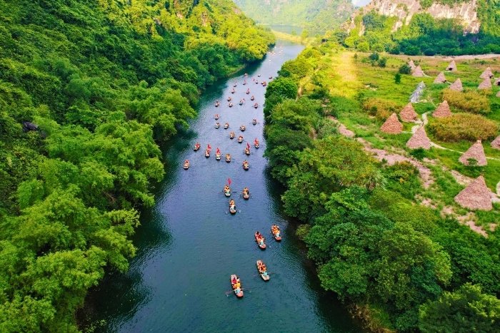 Exploring Ninh Binh during 15 days in Vietnam in April