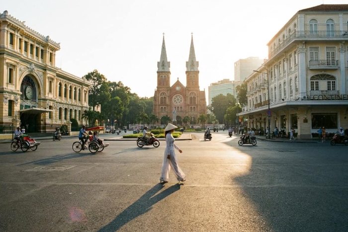 What to do during 15 days in Vietnam? Enjoy dynamic life of Ho Chi Minh City