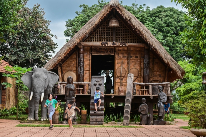 Ako Dhong Village, authentic cultural stop on a 15 day Vietnam Central Highlands itinerary
