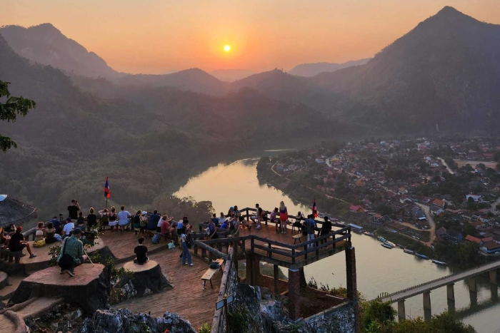  Nong Khiaw Viewpoint